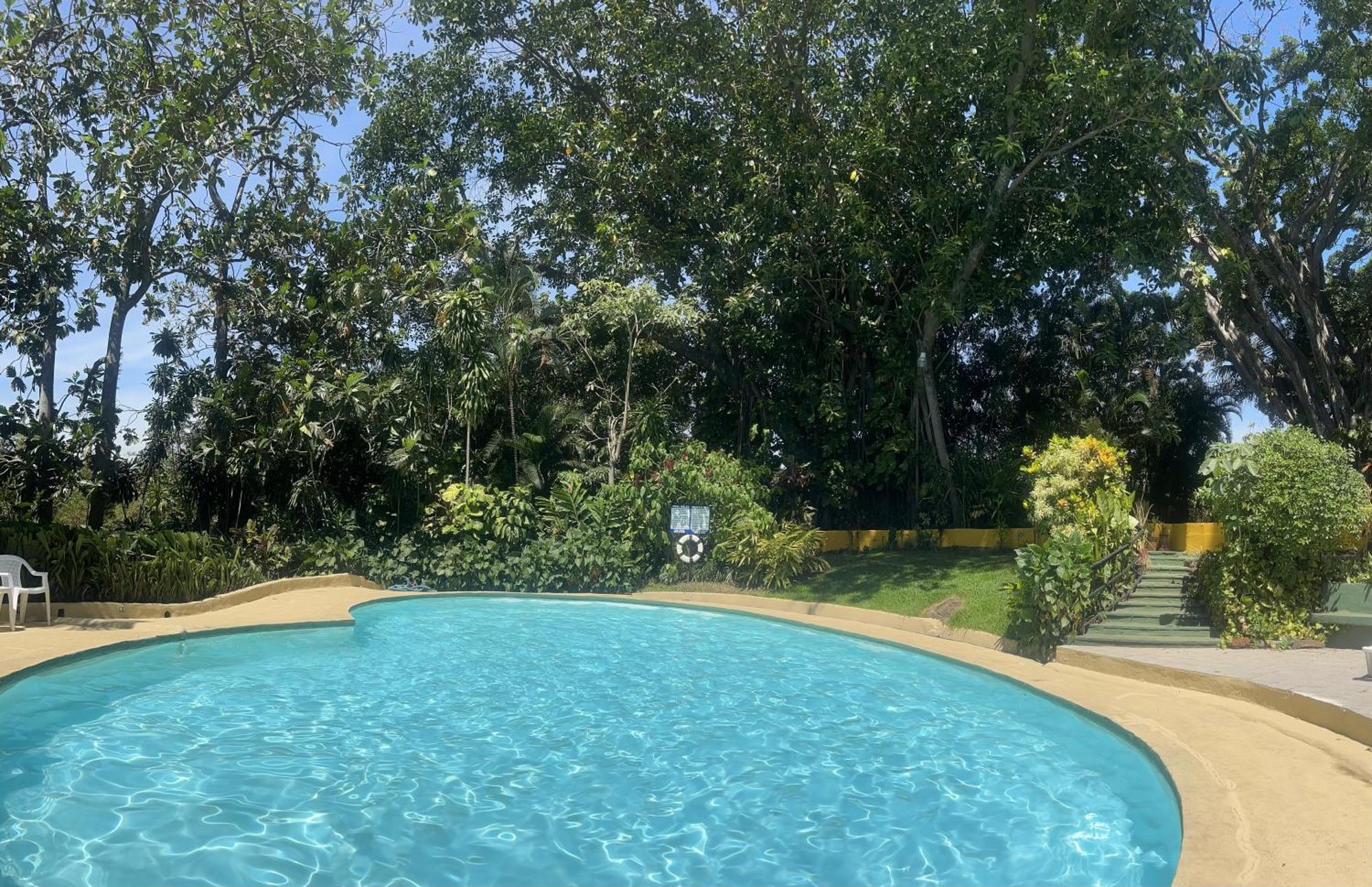 Trapp Family Country Inn San Antonio De Belen Buitenkant foto