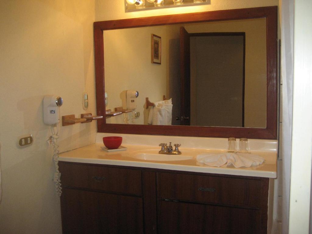 Trapp Family Country Inn San Antonio De Belen Buitenkant foto