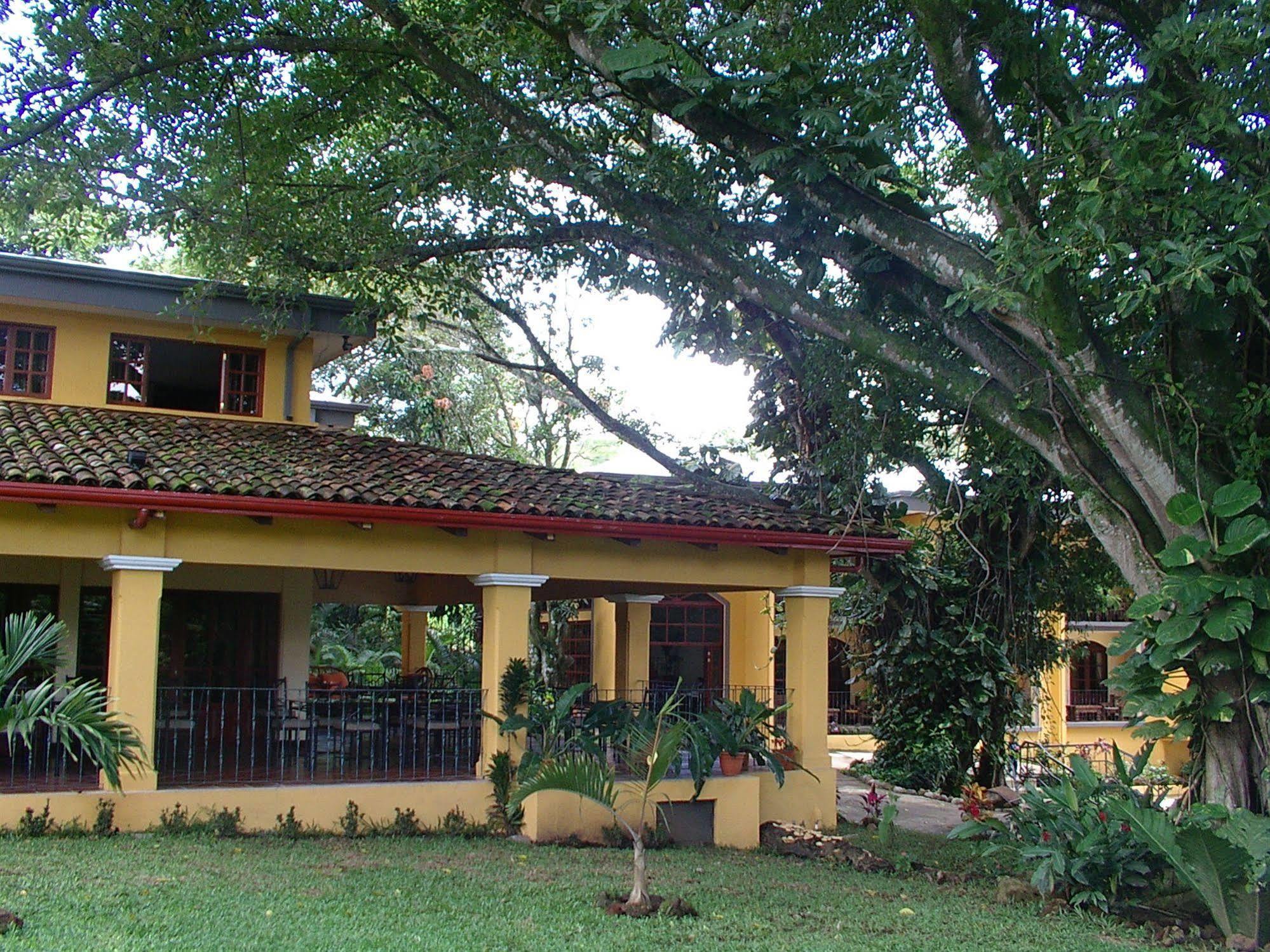 Trapp Family Country Inn San Antonio De Belen Buitenkant foto