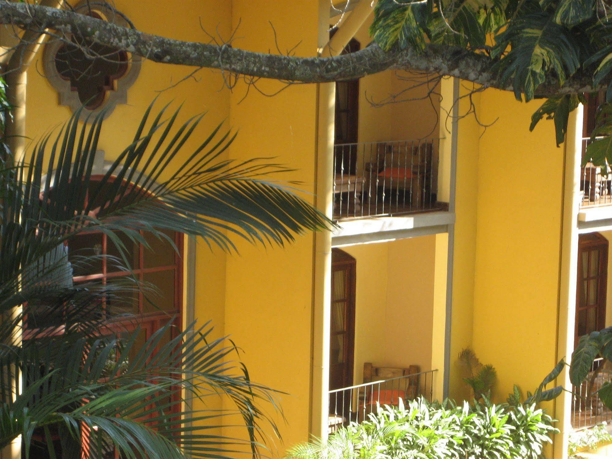 Trapp Family Country Inn San Antonio De Belen Buitenkant foto