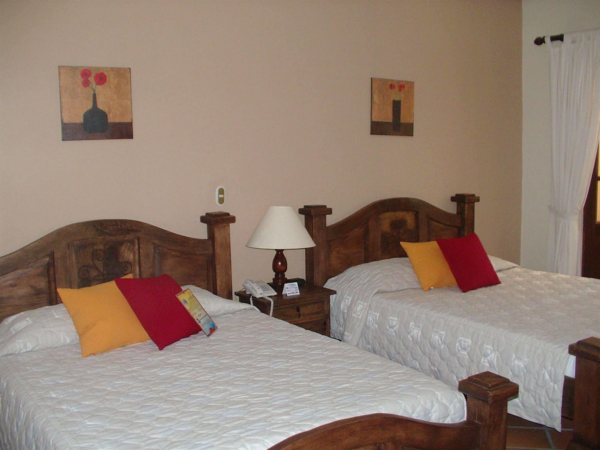 Trapp Family Country Inn San Antonio De Belen Buitenkant foto