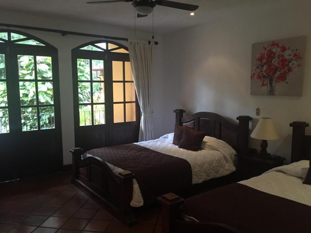 Trapp Family Country Inn San Antonio De Belen Buitenkant foto